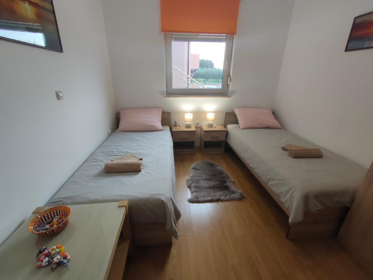 Apartman Bela Apartment Пула Екстериор снимка